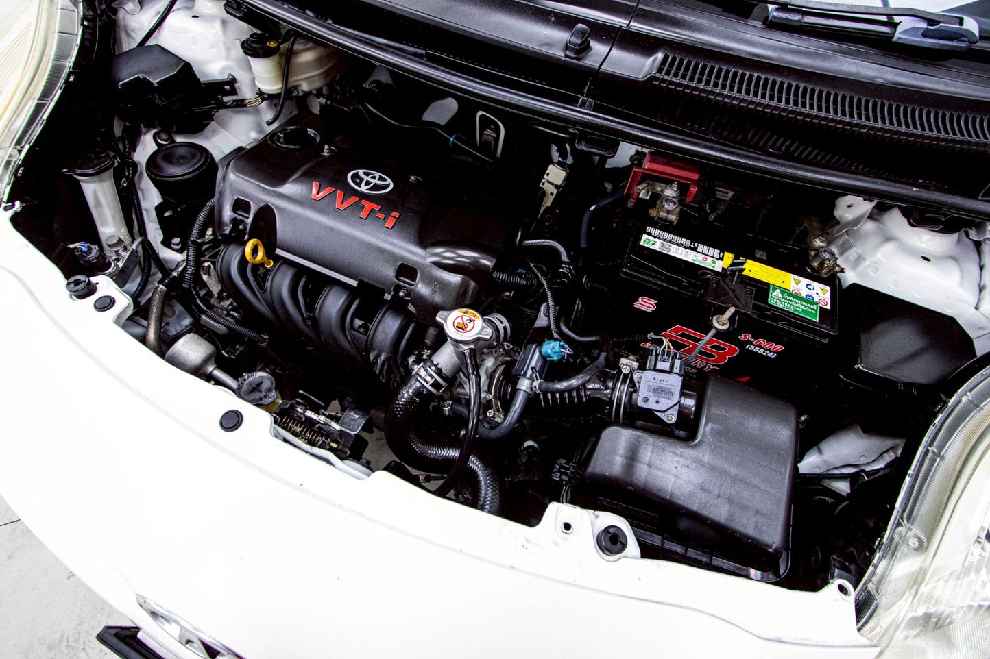 TOYOTA YARIS 1.5: 6 image