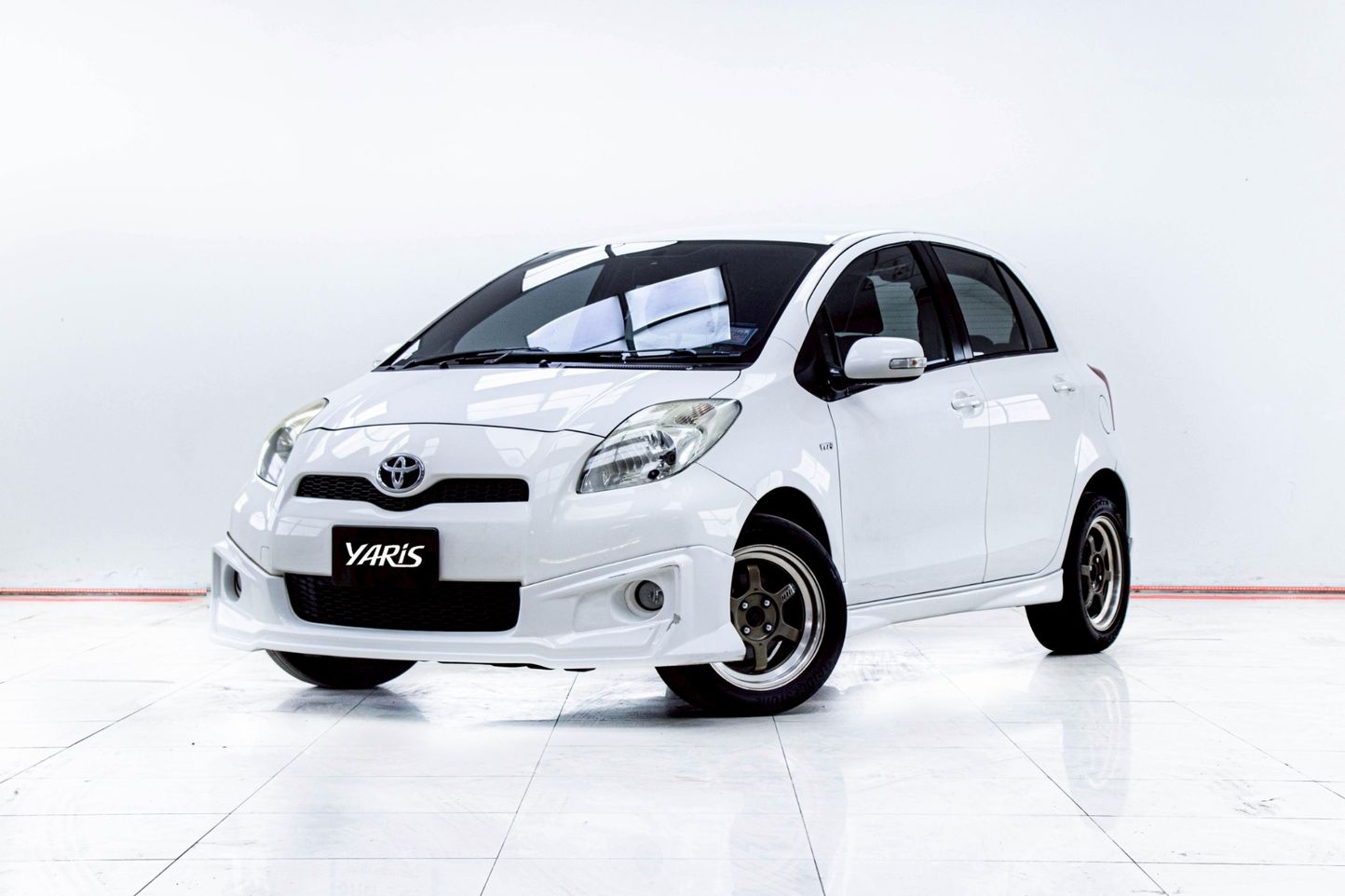 TOYOTA YARIS 1.5