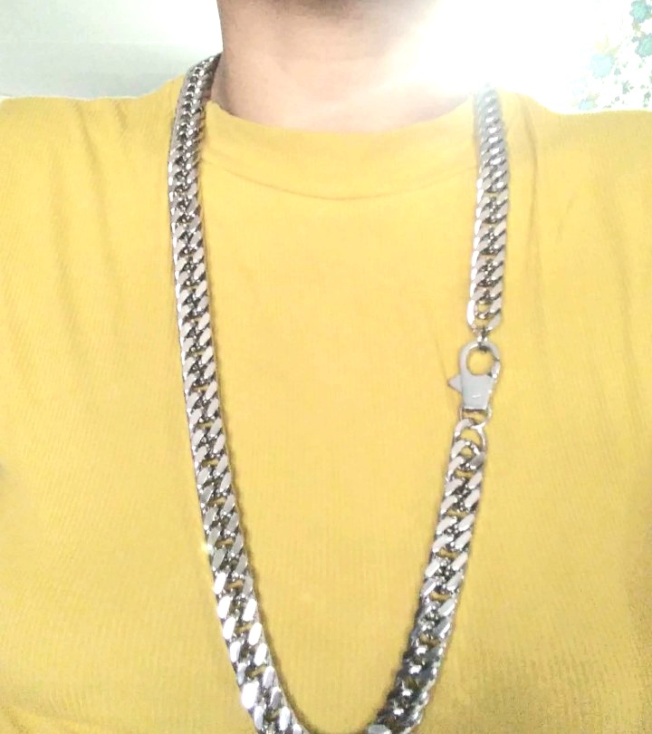 Thick, beautiful, exquisite necklace: 2 image